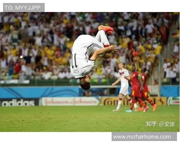 足球巨星胜利庆祝瞬间盘点 每一动作背后藏着的激情与故事